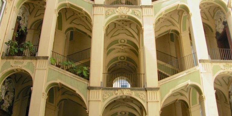 palazzo dello spagnolo napoli 768x384