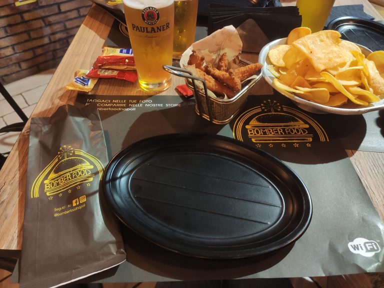bomber food napoli colli aminei 768x576